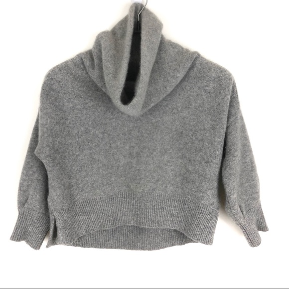 Club Monaco Sweaters - Club Monaco Grey Cashmere Cropped Sweater